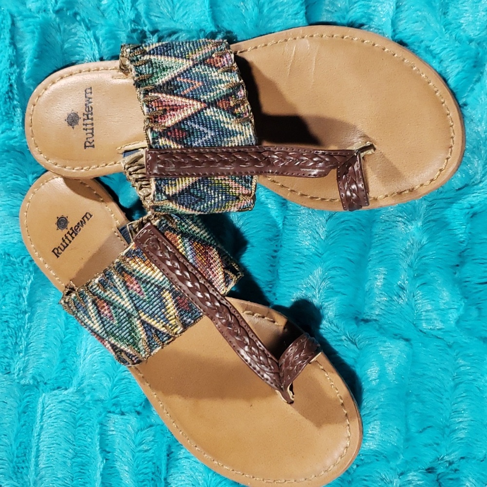 Sandals size 7